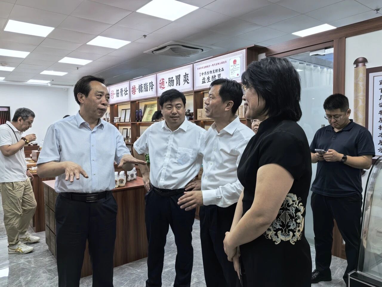 微信图片_2025-11-03_184339_101.jpg